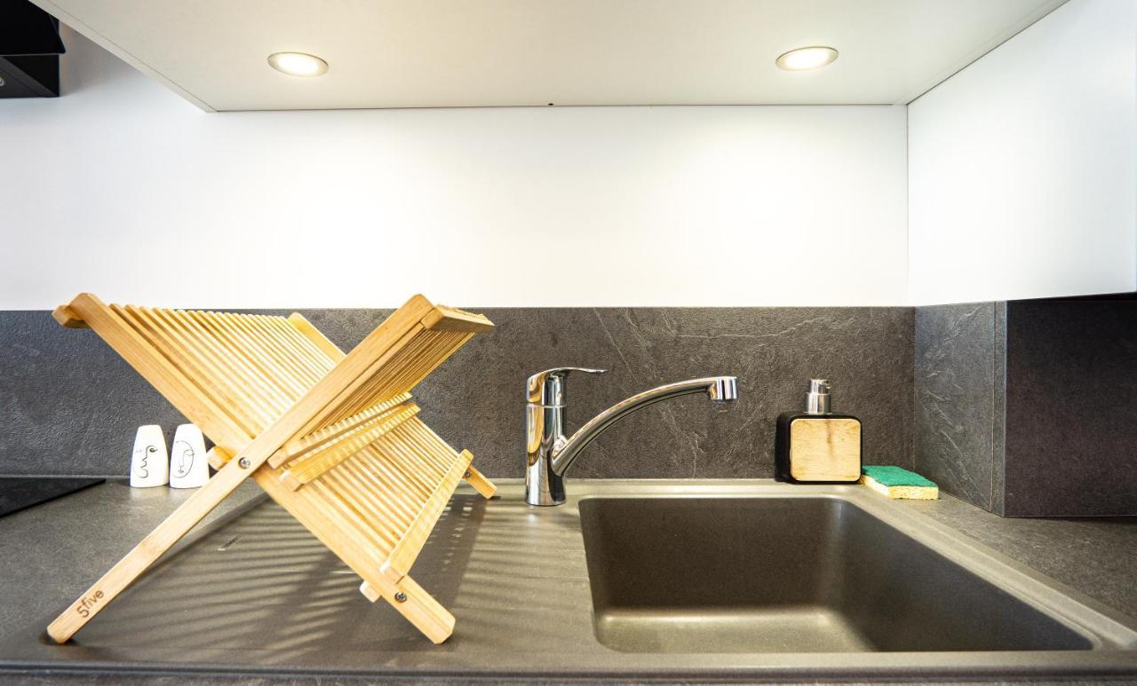 85 Geneve Confortable T2 Avec Parking Prive Annecy Exterior foto